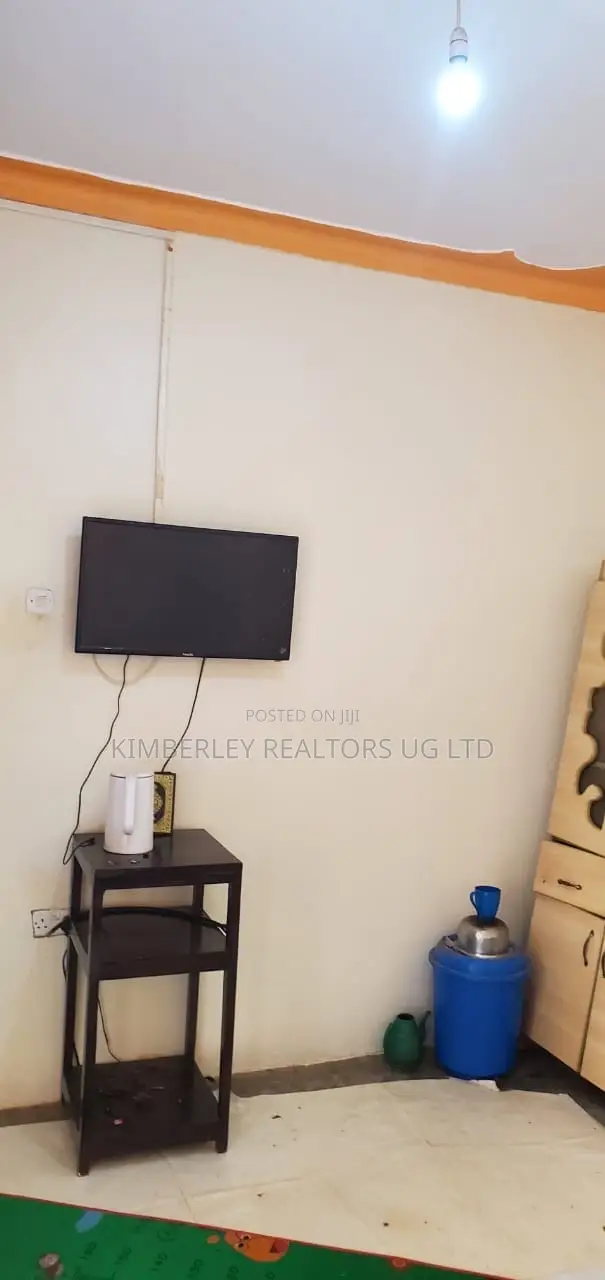 2bdrm House in Division A for sale