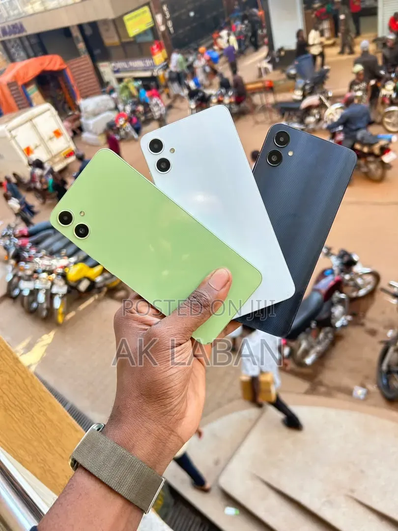 New Samsung Galaxy A05 64 GB Green