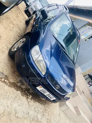 Toyota Corolla Spacio 1.6 (5 Seater) 1999