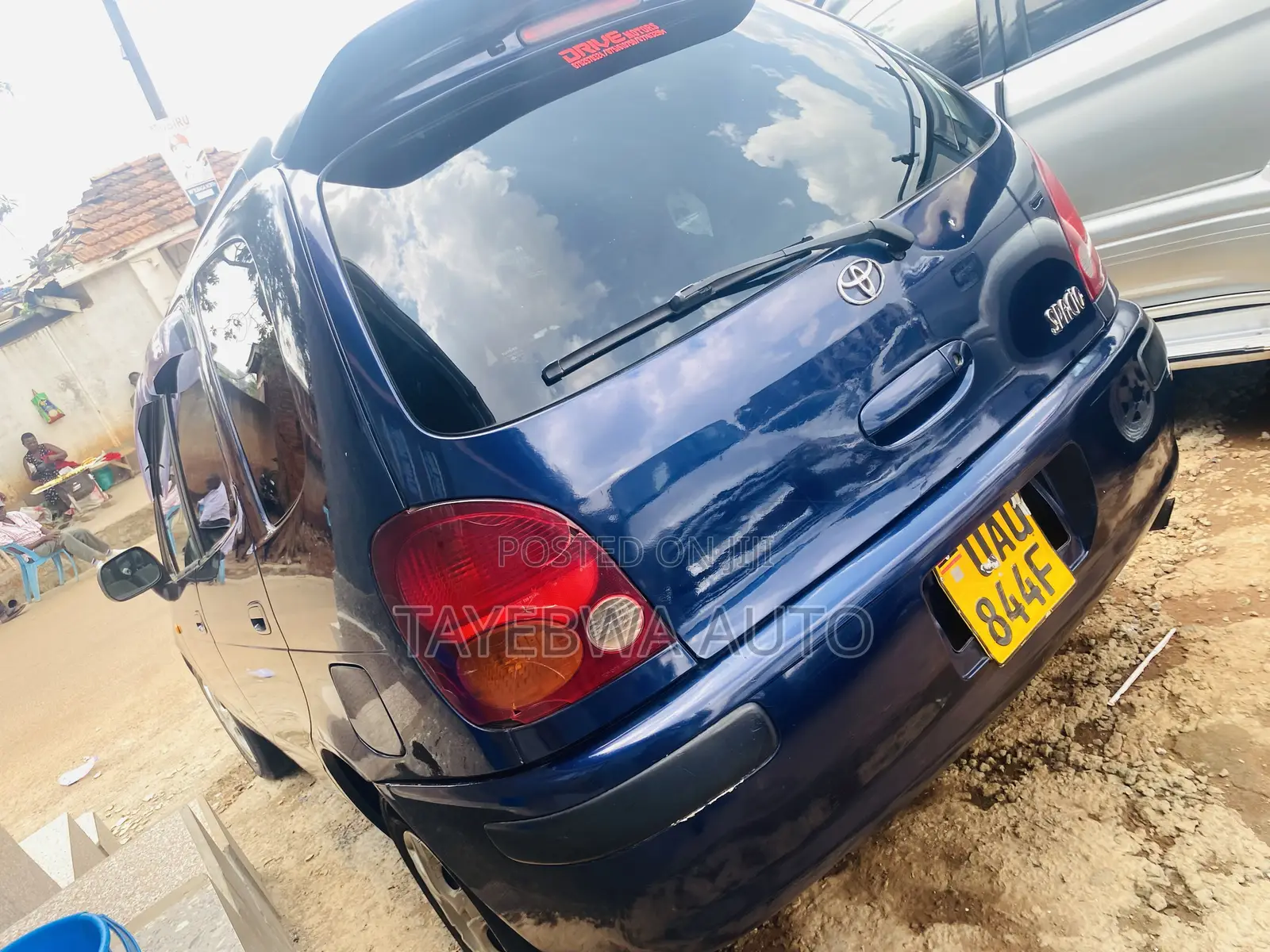 Toyota Corolla Spacio 1.6 (5 Seater) 1999