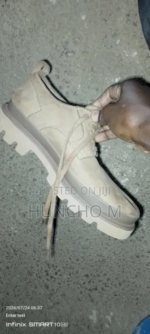 Clarks Signature for Sale