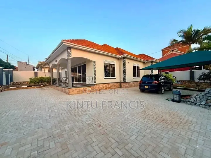 3bdrm House in Standalone Kisaasi, Central Division for rent