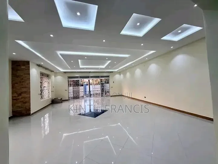 3bdrm House in Standalone Kisaasi, Central Division for rent