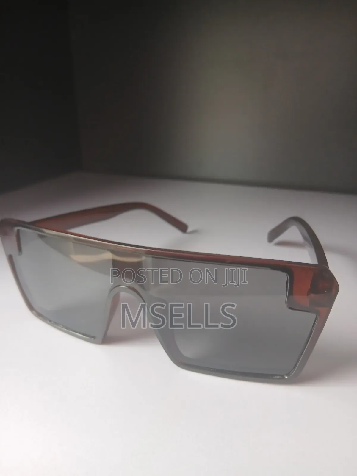 Flat-Top Brown Sunglasses