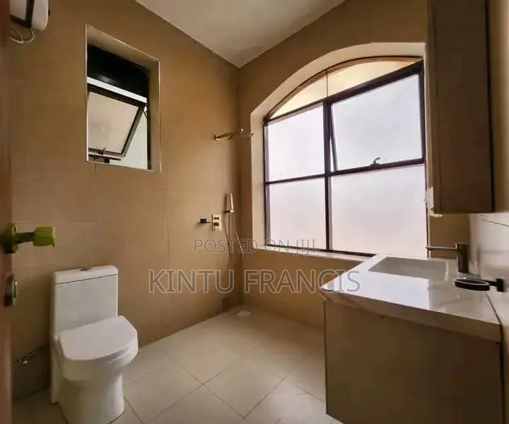 3bdrm House in Kisaasi, Central Division for rent