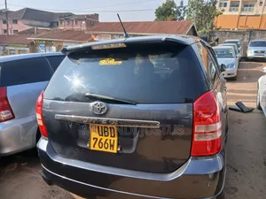 Toyota Wish 2005 Gray