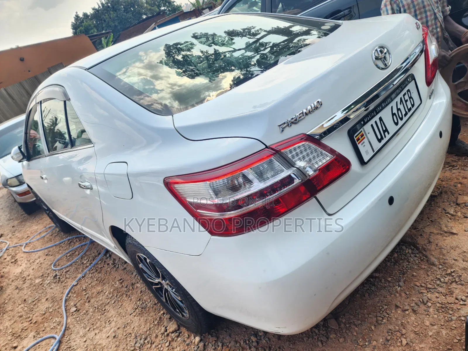 Toyota Premio 2012 White