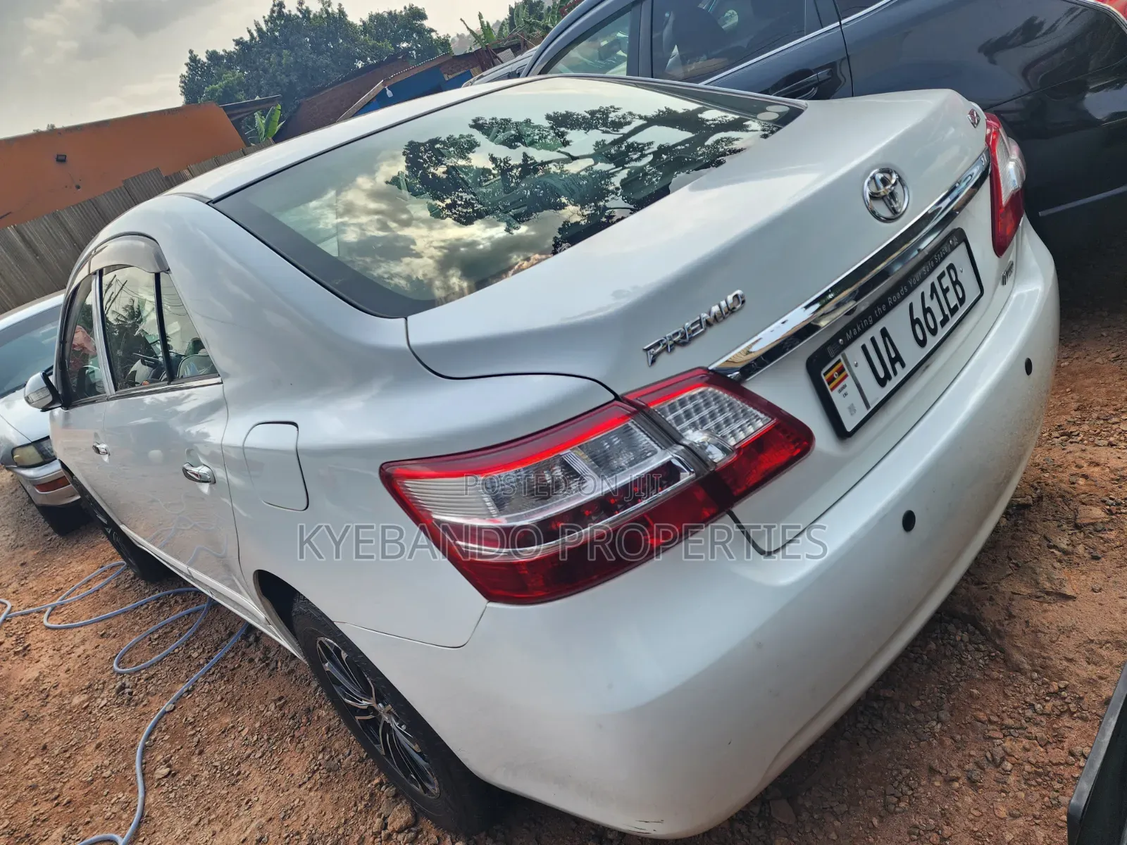 Toyota Premio 2012 White