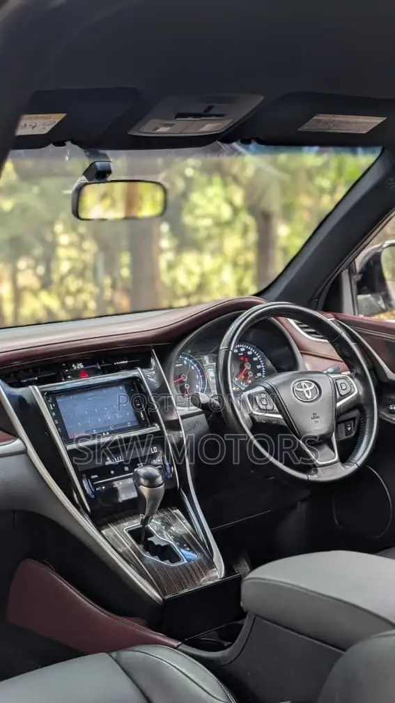 Toyota Harrier 2016 Silver
