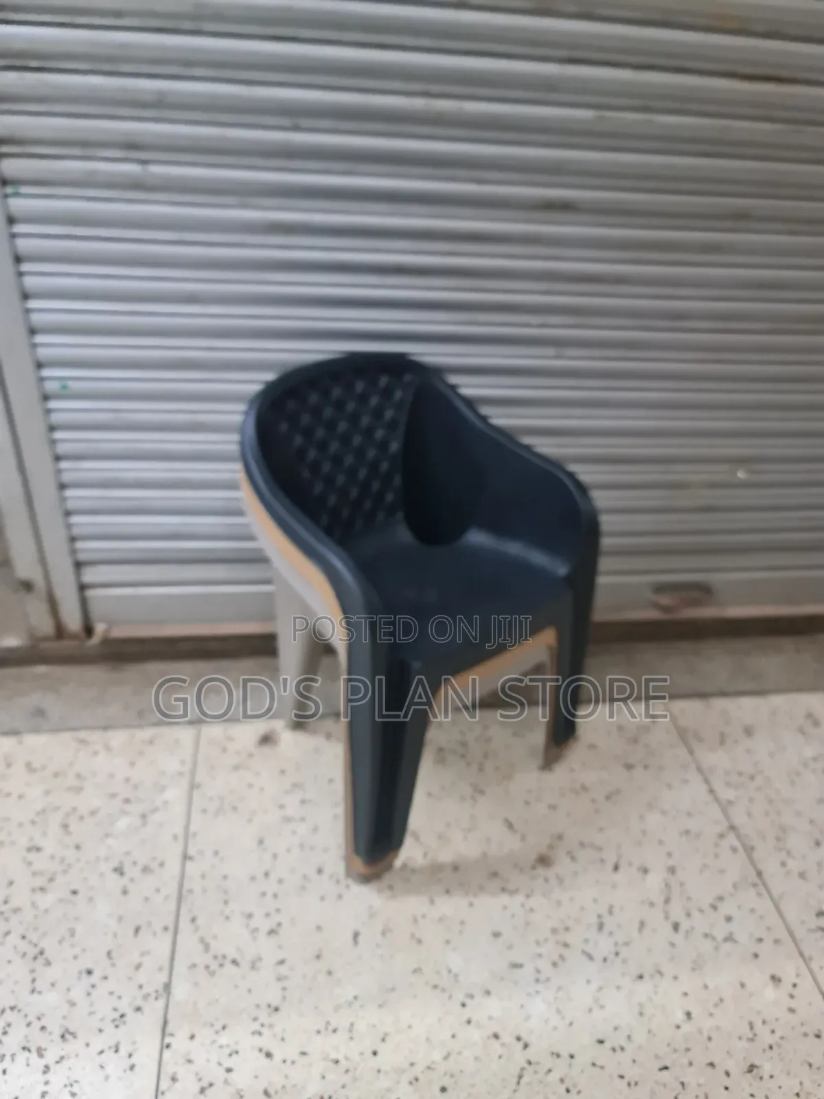 Velvet-Matte Diamond Plastic Chair Plastic Chair