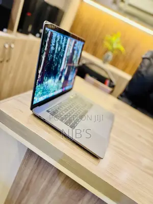 Laptop Apple MacBook Pro 2019 16GB Intel Core i7 SSD 1T