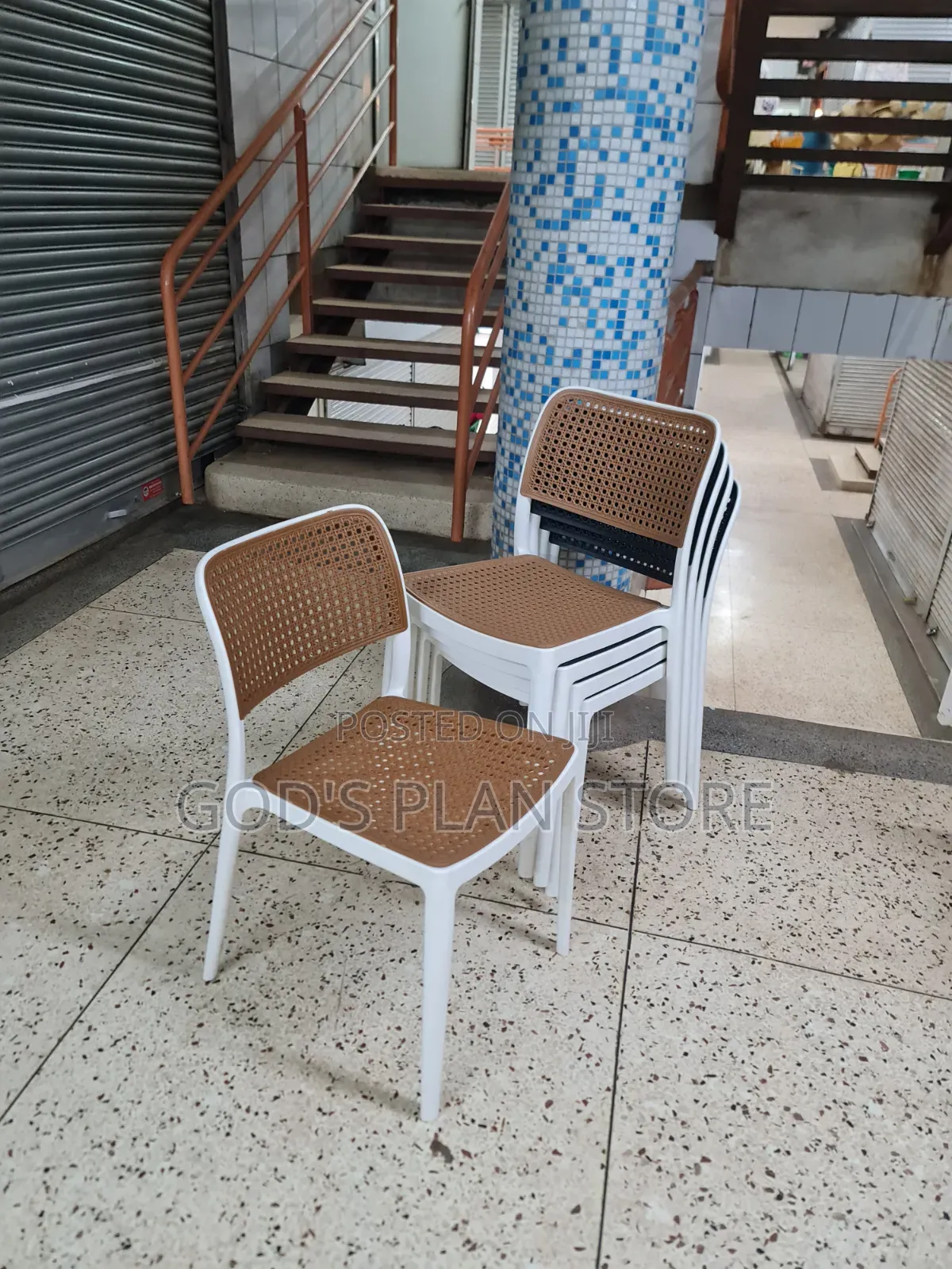 Mono-Diamond Plastic Chairs Plastic Chairs