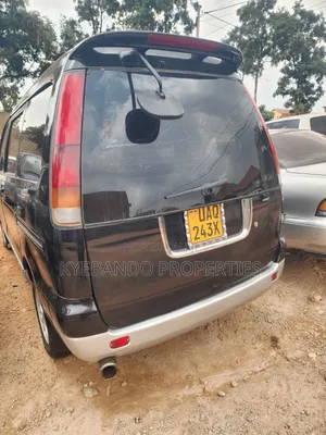 Toyota Noah 2001 Black