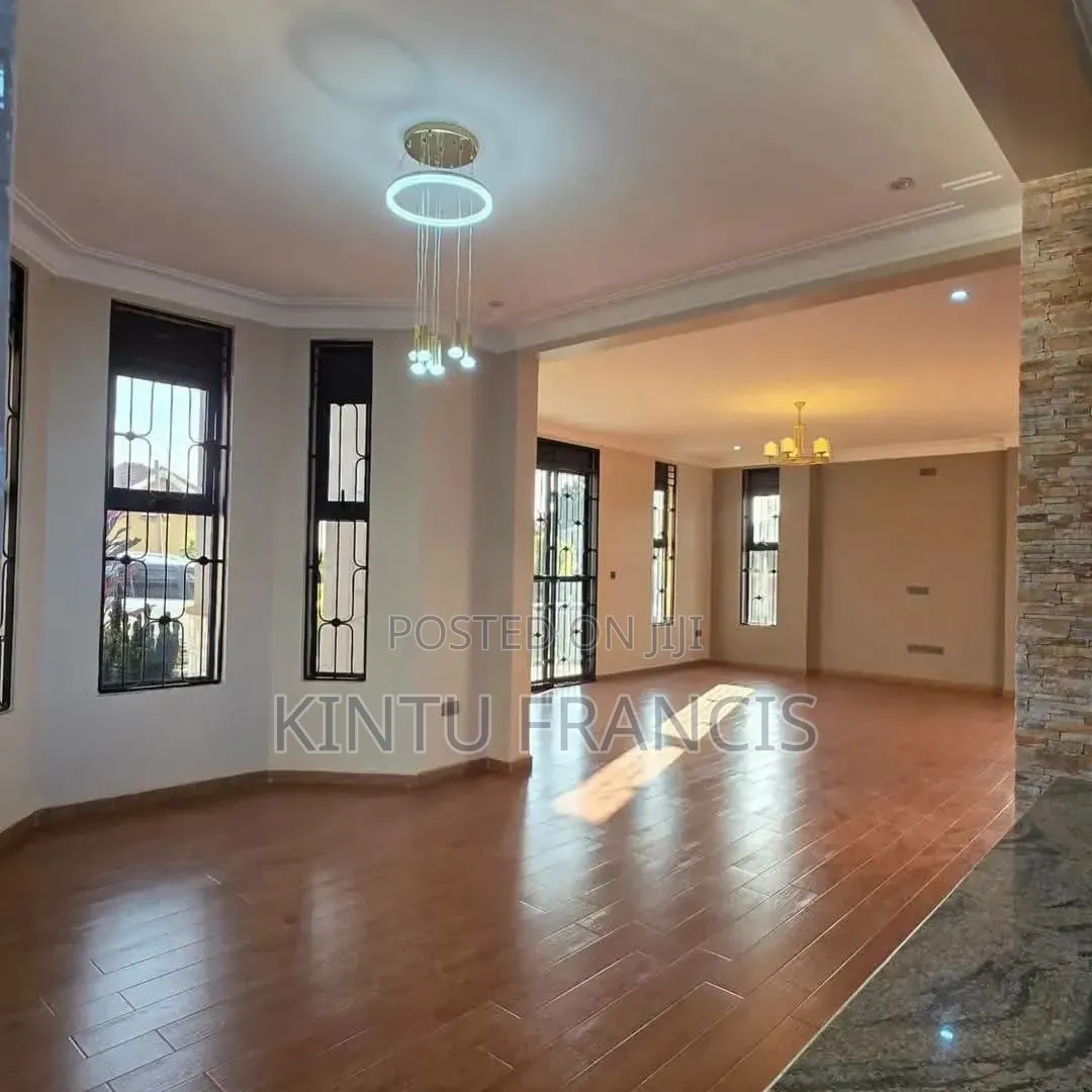 4bdrm House in Standalone Kisaasi, Central Division for rent