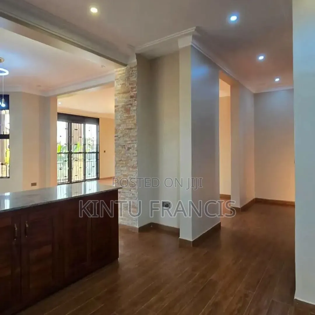 4bdrm House in Standalone Kisaasi, Central Division for rent