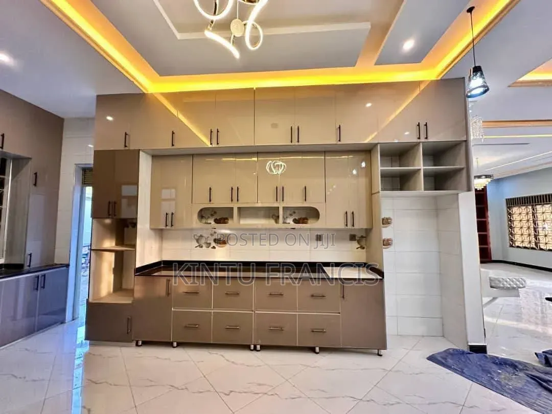 4bdrm House in Standalone Kisaasi, Central Division for rent