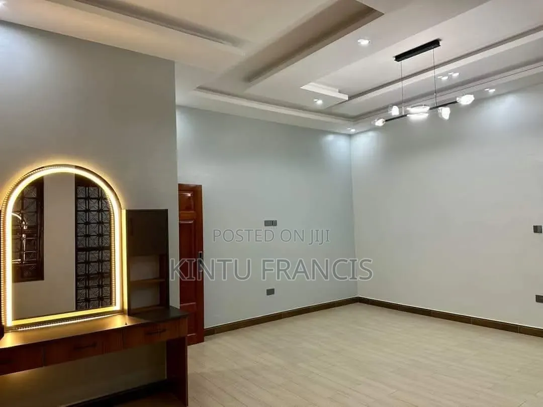 4bdrm House in Standalone Kisaasi, Central Division for rent