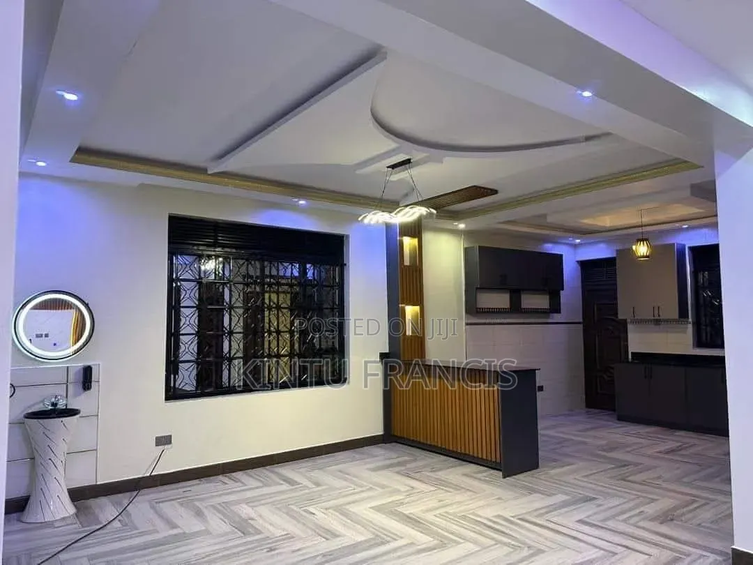 4bdrm House in Standalone Kisaasi, Central Division for rent