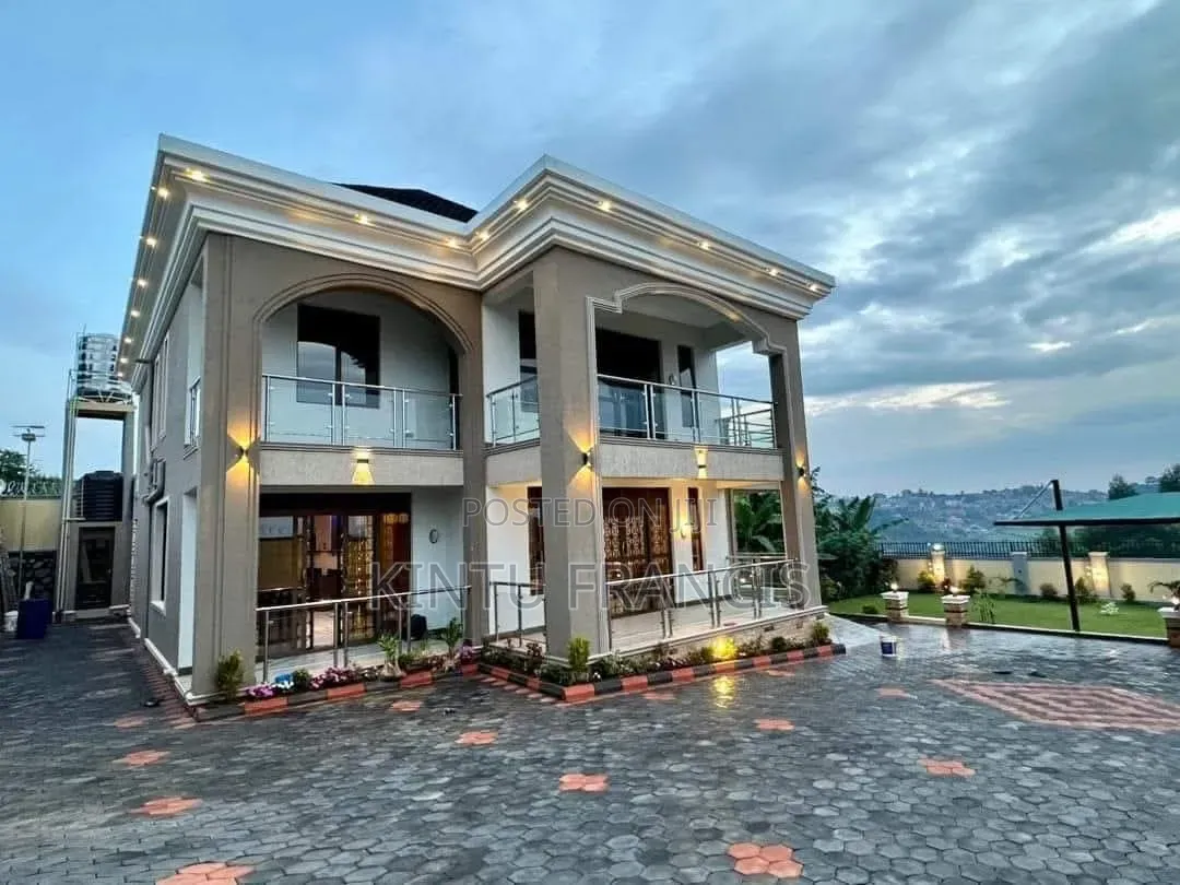 4bdrm House in Standalone Kisaasi, Central Division for rent