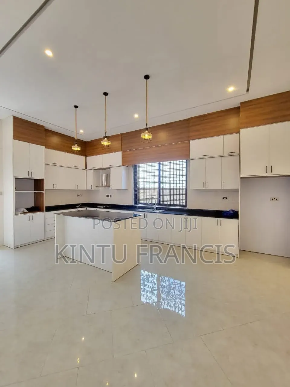 3bdrm House in Standalone Kisaasi, Central Division for rent