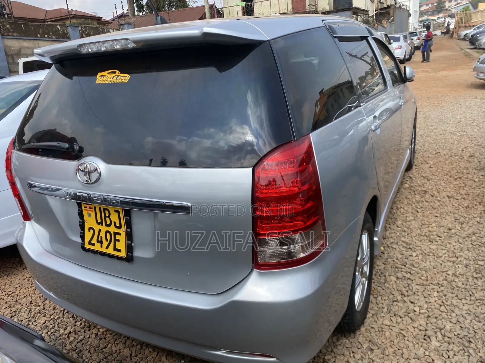 Toyota Wish 2018 Silver