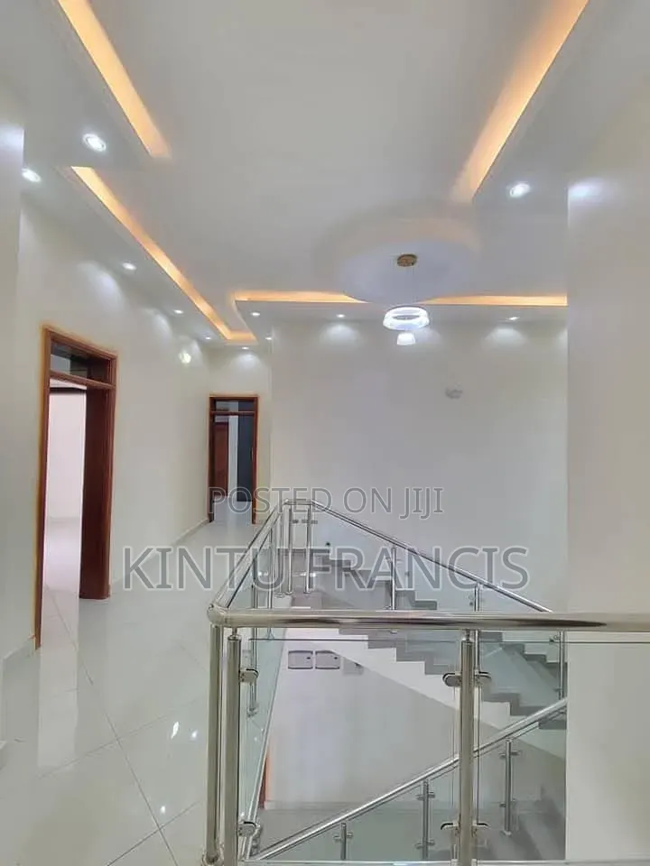 4bdrm House in Standalone Kisaasi, Central Division for rent