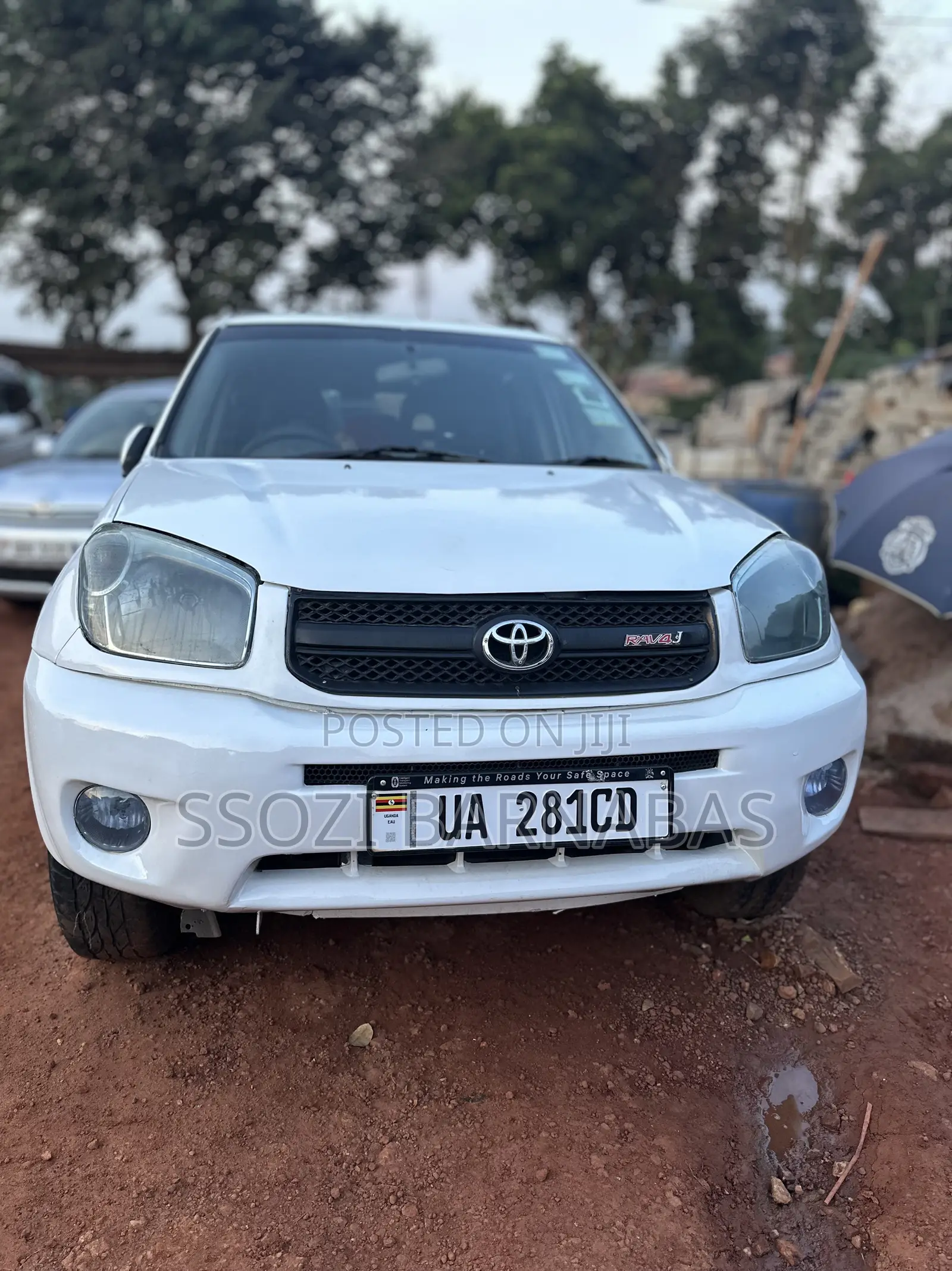 Toyota RAV4 Automatic 2003 White