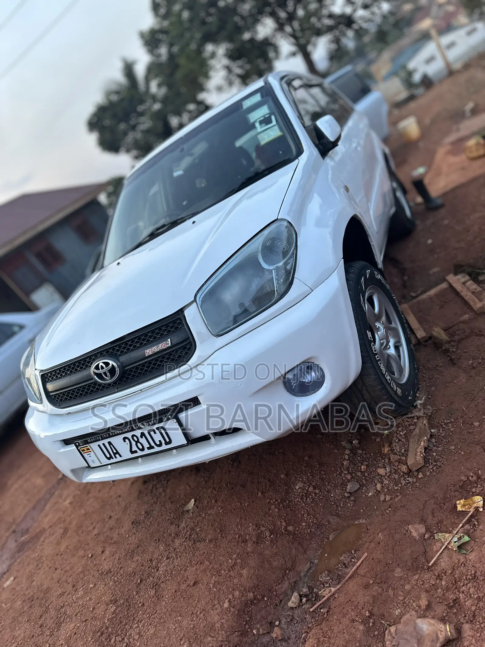 Toyota RAV4 Automatic 2003 White