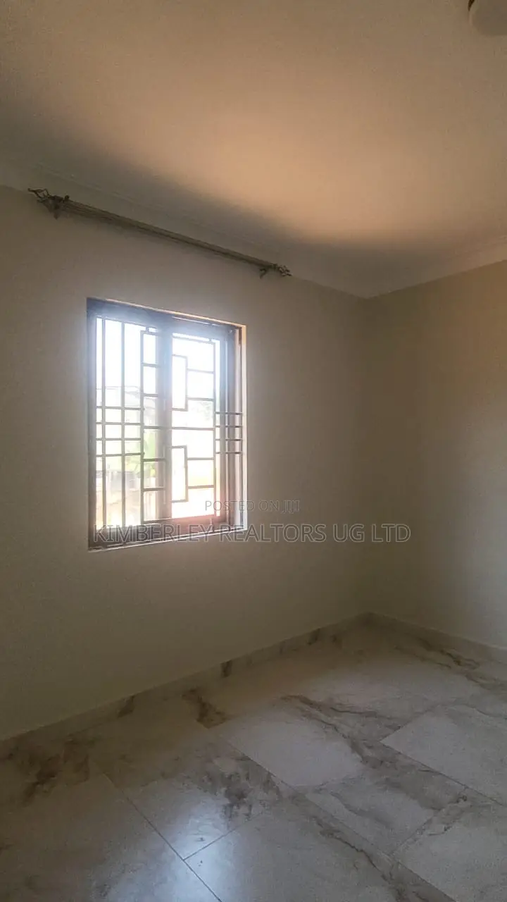 3bdrm House in Division A for sale