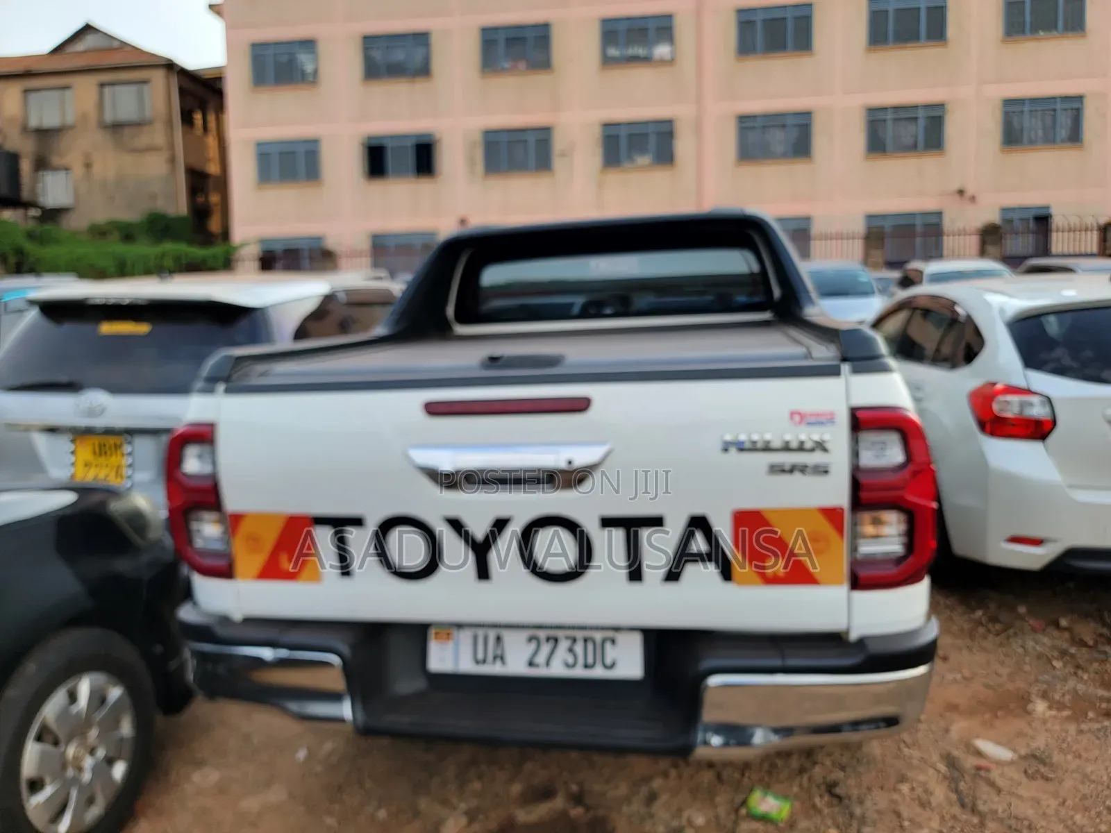 Toyota Hilux 2022 White