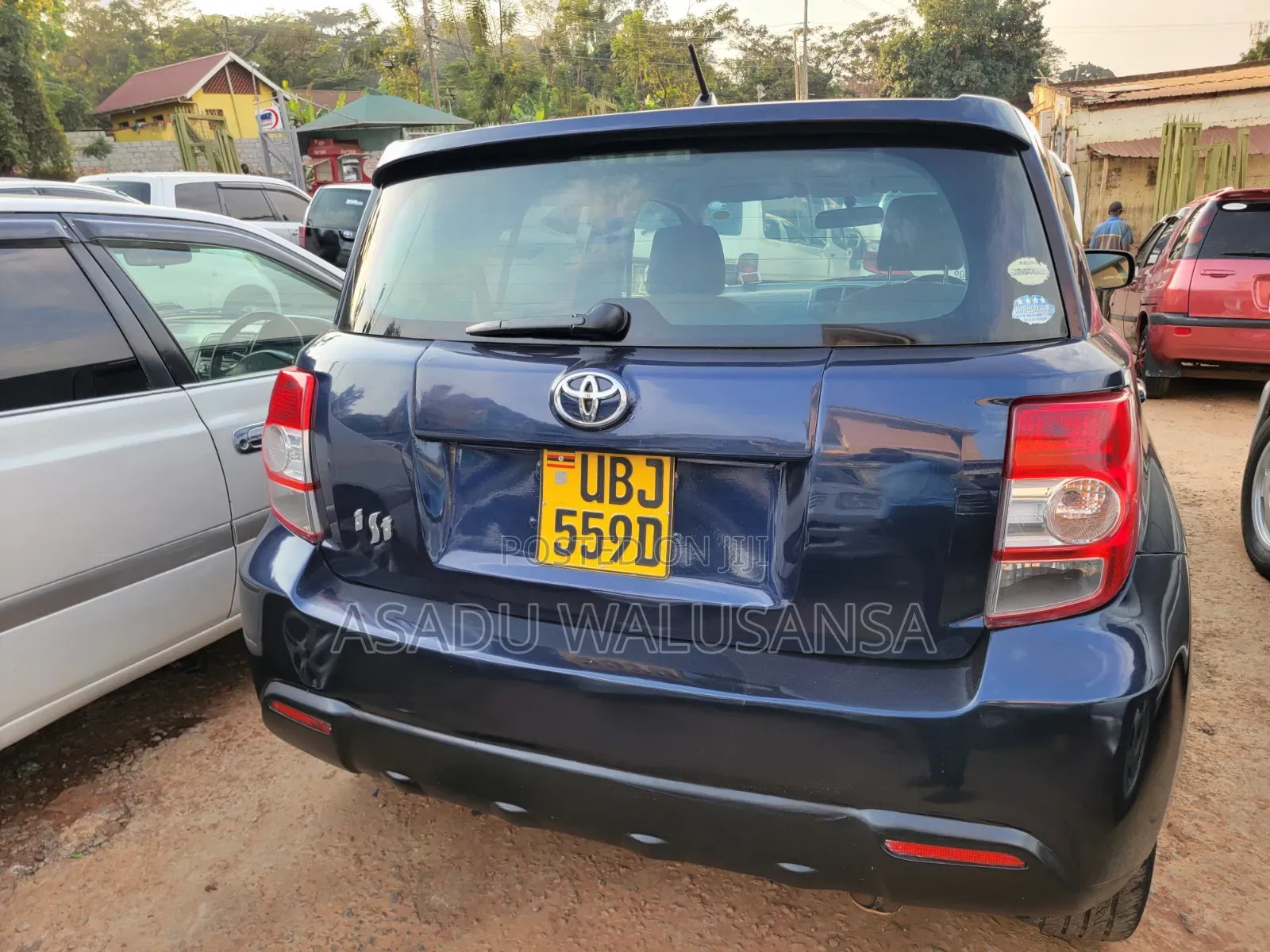 Toyota IST 2010 Blue