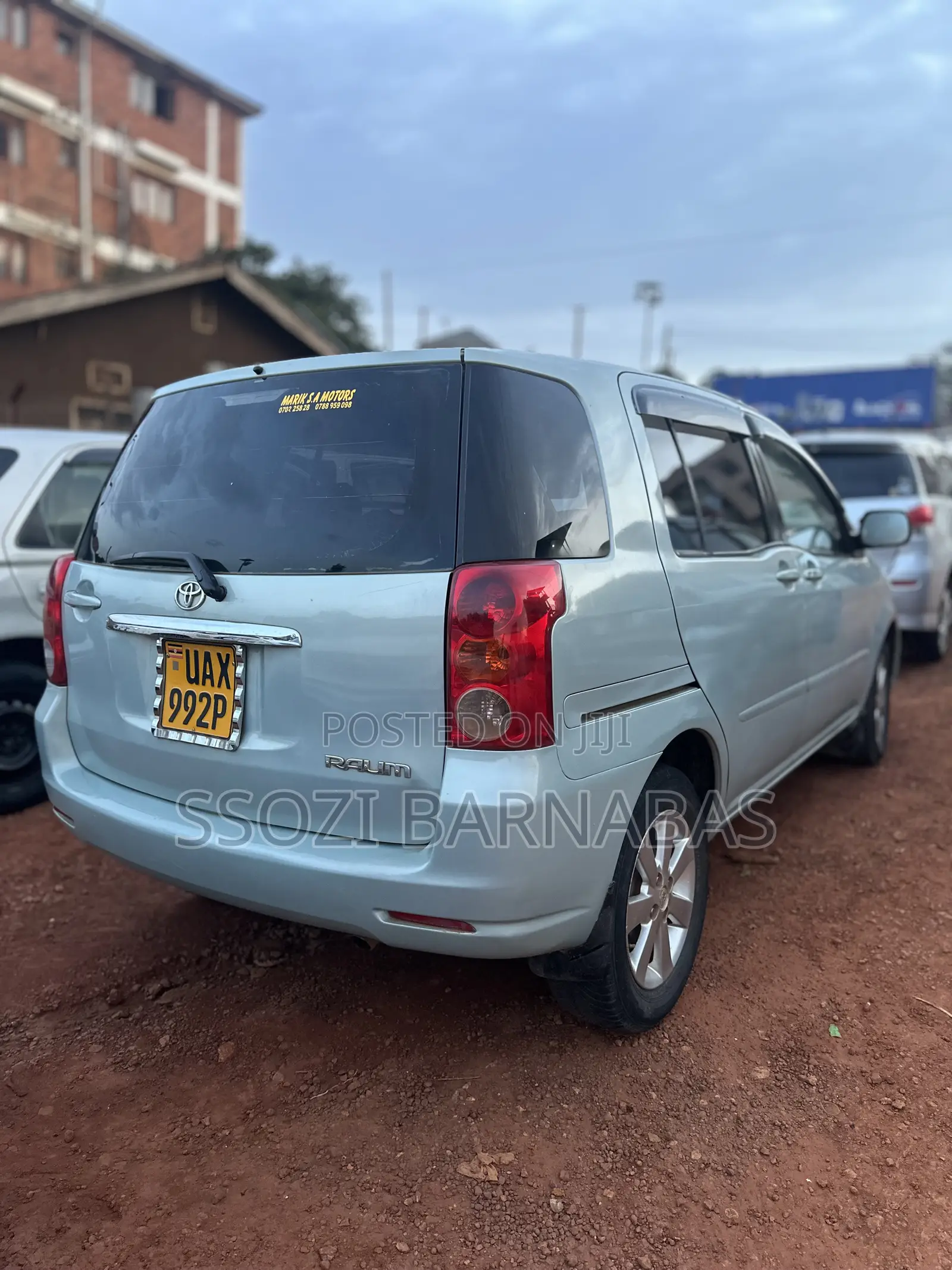 Toyota Raum 2003 Green