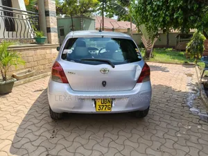 Toyota Vitz 2009 Beige