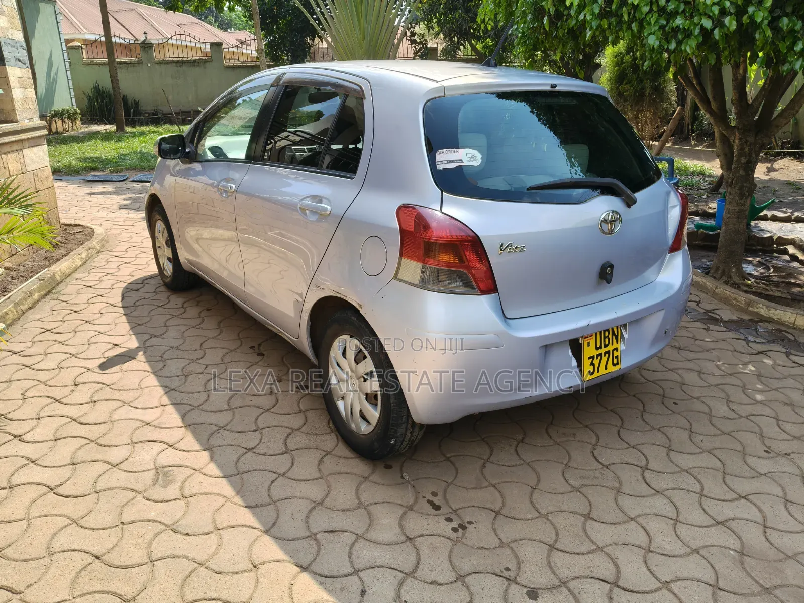 Toyota Vitz 2009 Beige