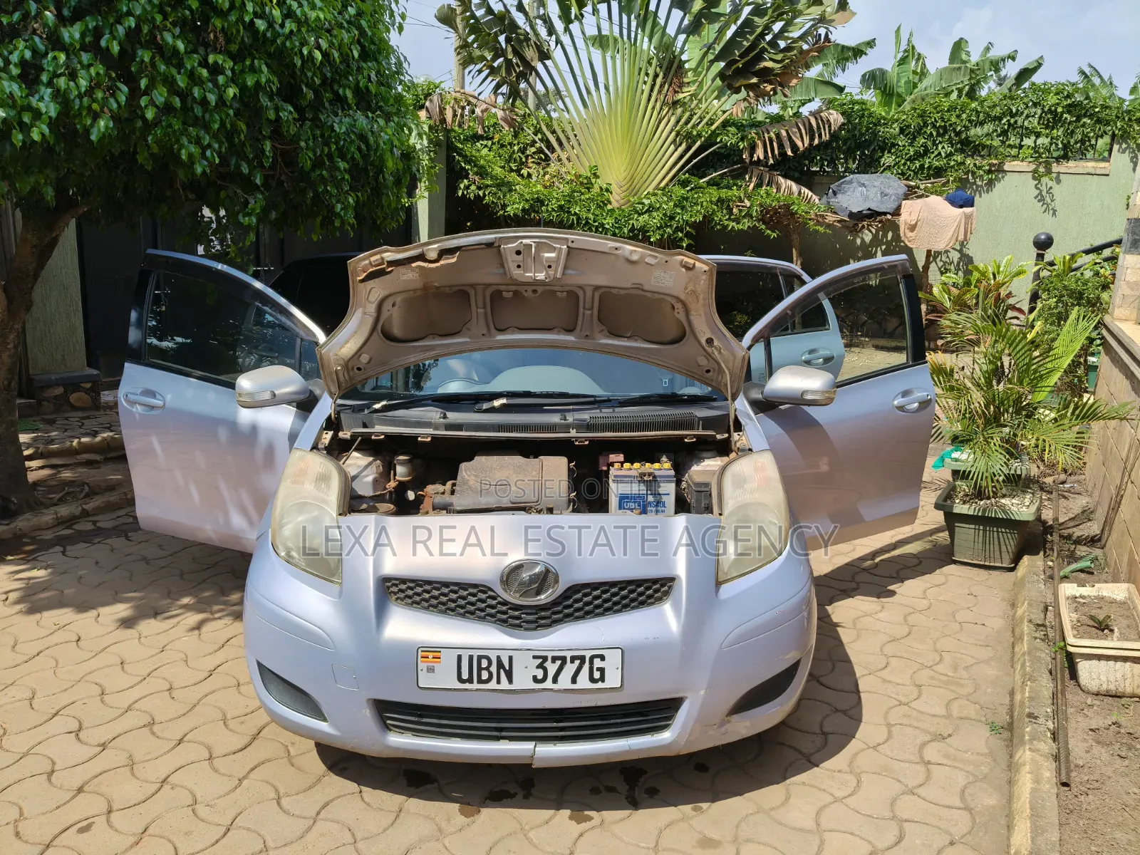 Toyota Vitz 2009 Beige