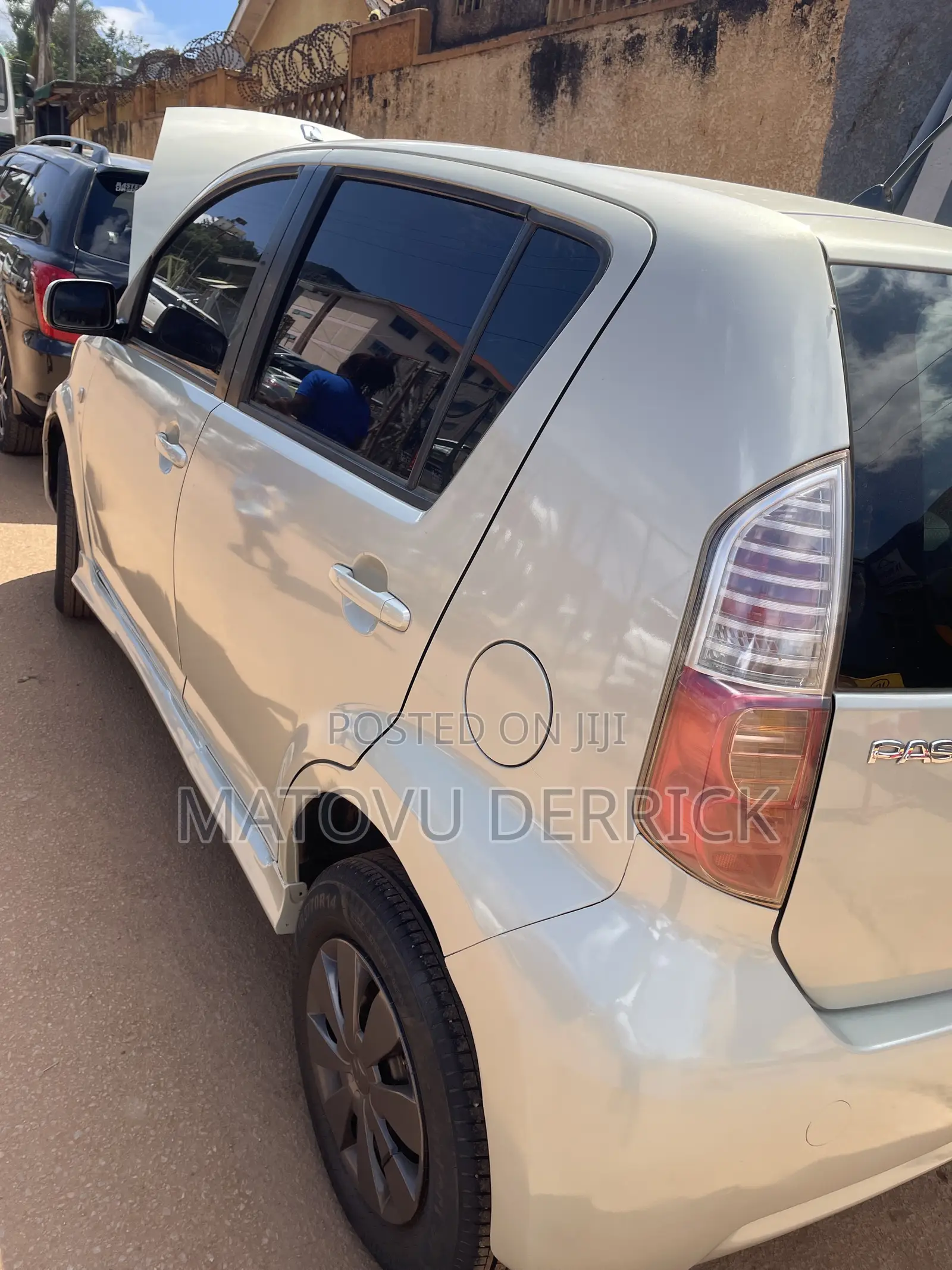 Toyota Passo 1.3 FWD 2008 Gold