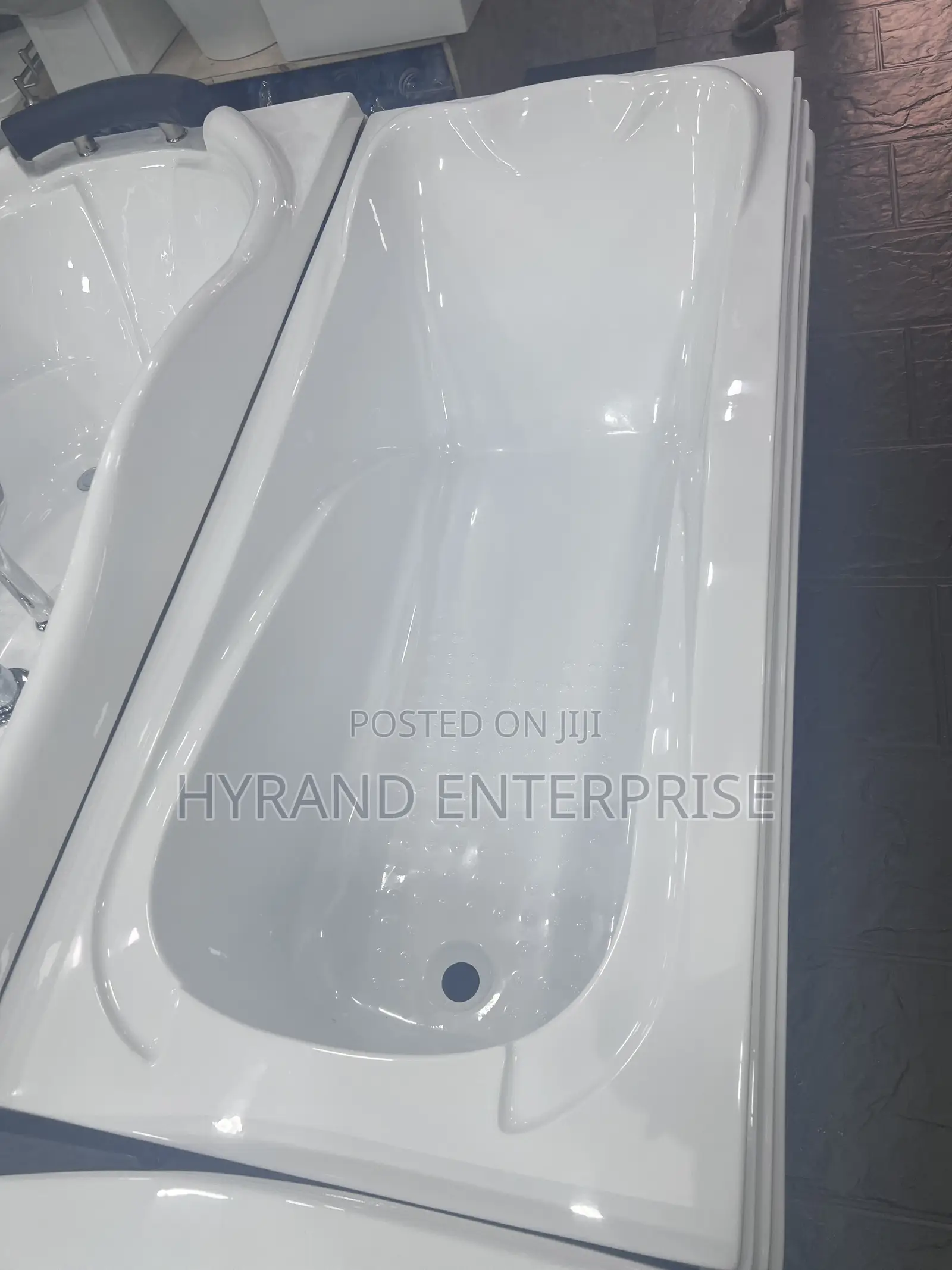 Comfortable Bath Tubs