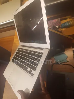 Laptop Apple MacBook Air 4GB Intel Core i5 SSD 256GB