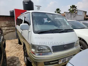 Toyota Regius 1998 Silver