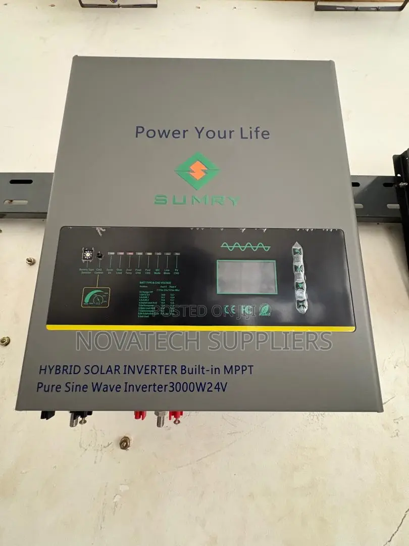 3000W 24V Low Frequency Hybrid Solar Inverter 3 Years Warranty