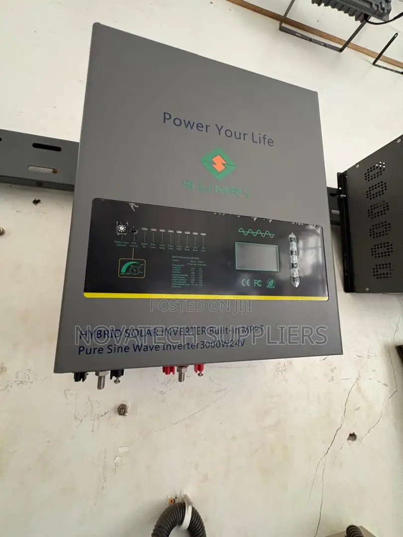 Heavy Duty 3KW Low Frequency Hybrid Solar Inverter 24V