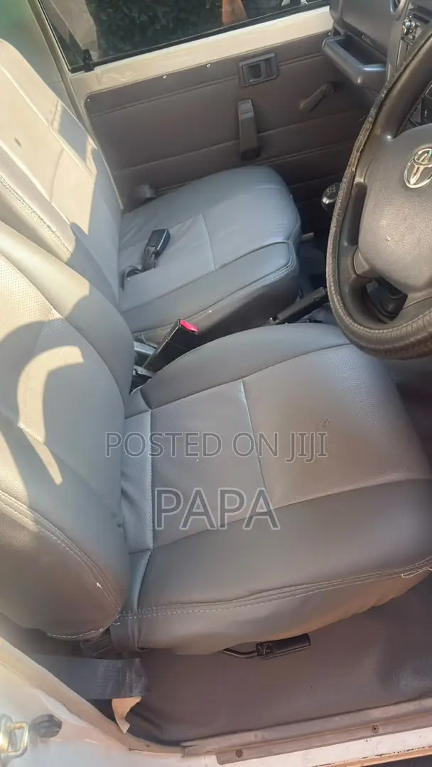Toyota Land Cruiser 2014 White