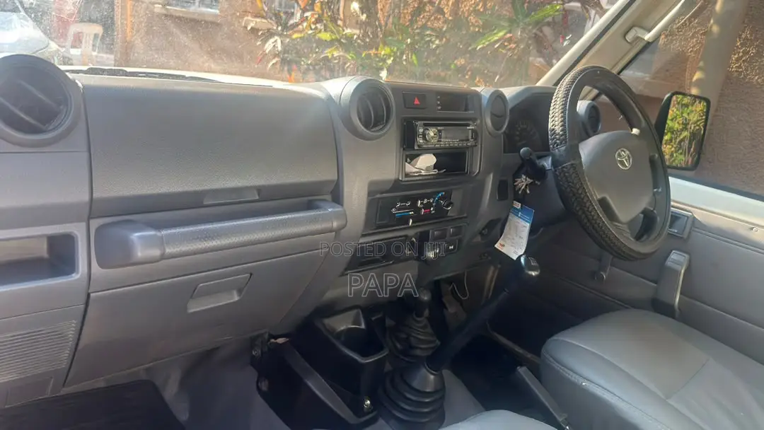 Toyota Land Cruiser 2014 White