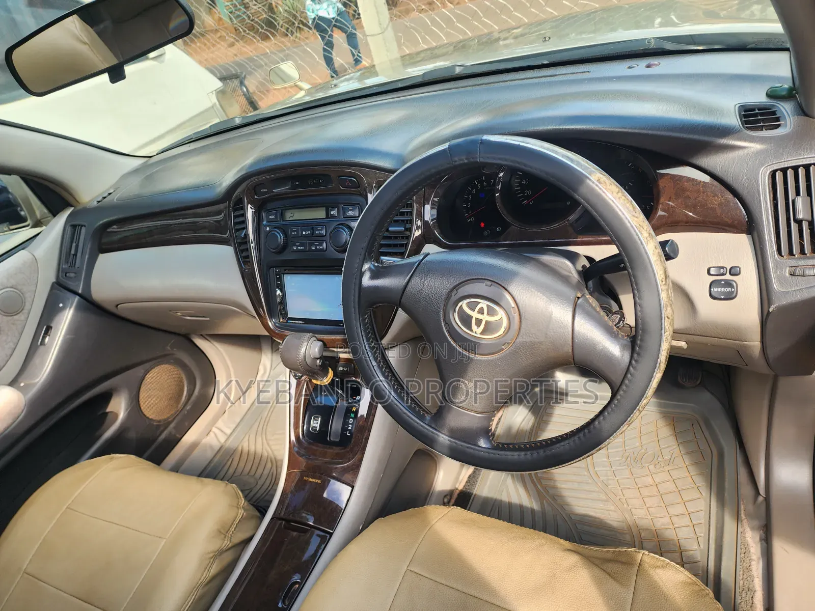 Toyota Kluger 2003 Gold