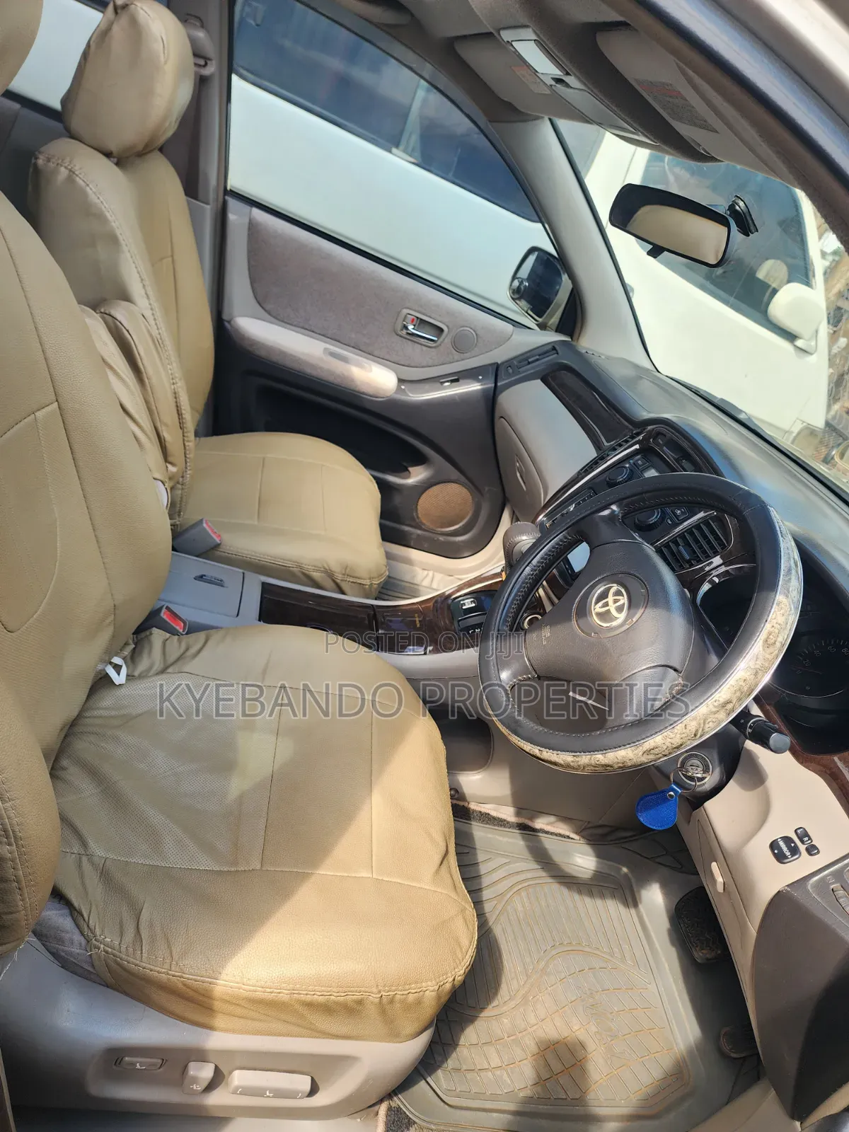 Toyota Kluger 2003 Gold