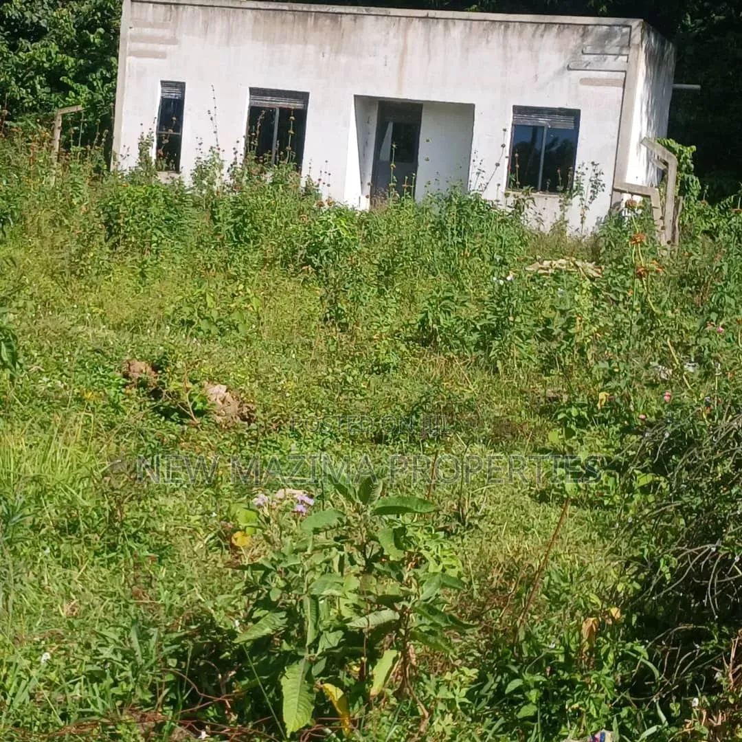 2bdrm House in Garuga Ntebe Rd, Central Division for sale
