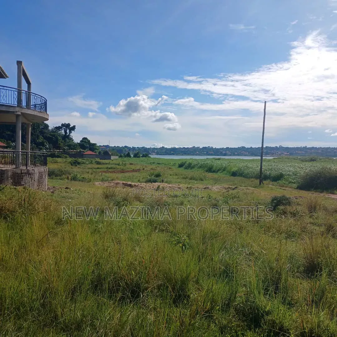 2bdrm House in Garuga Ntebe Rd, Central Division for sale