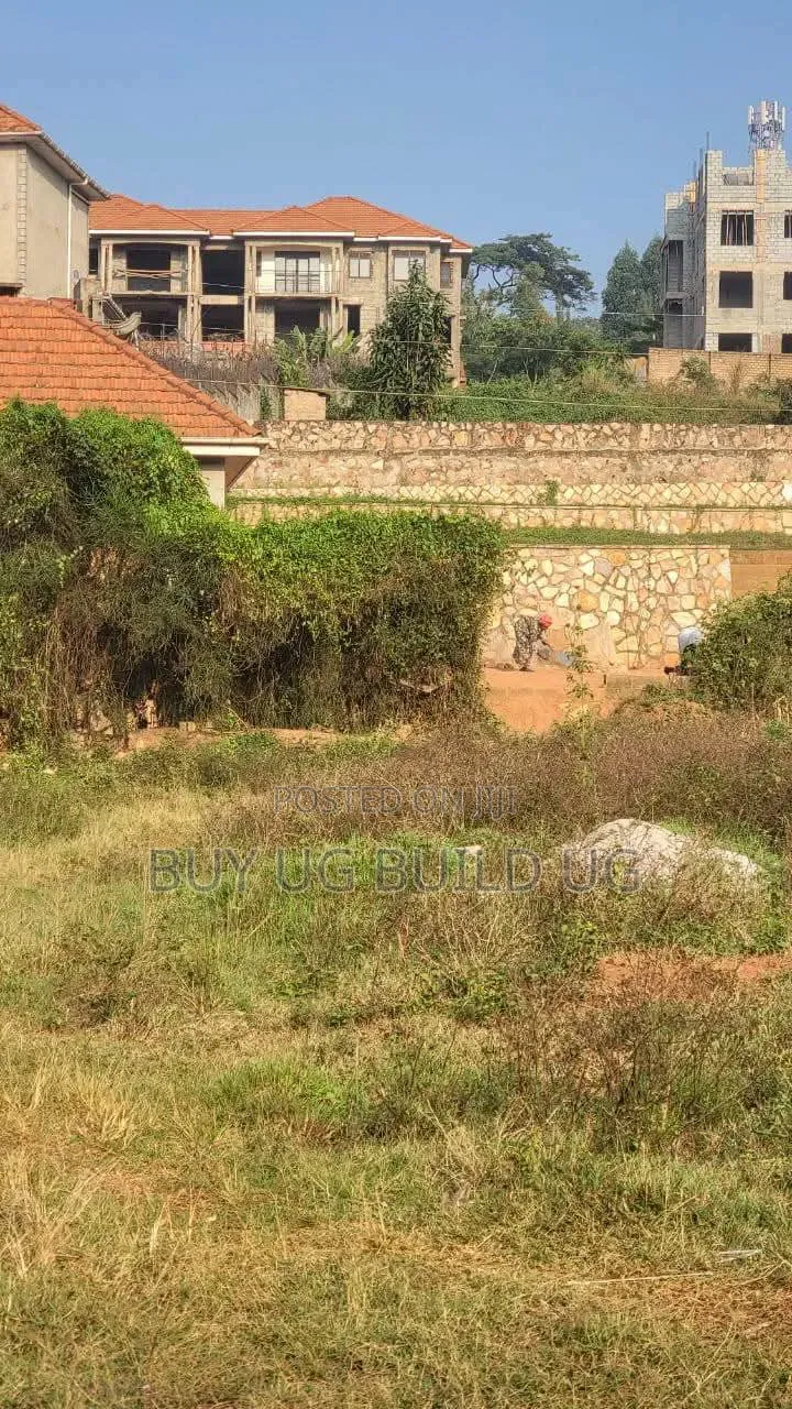 Quick Sale 100ft By100ft for Sale in Seguku Katale Entebe Road at 145m