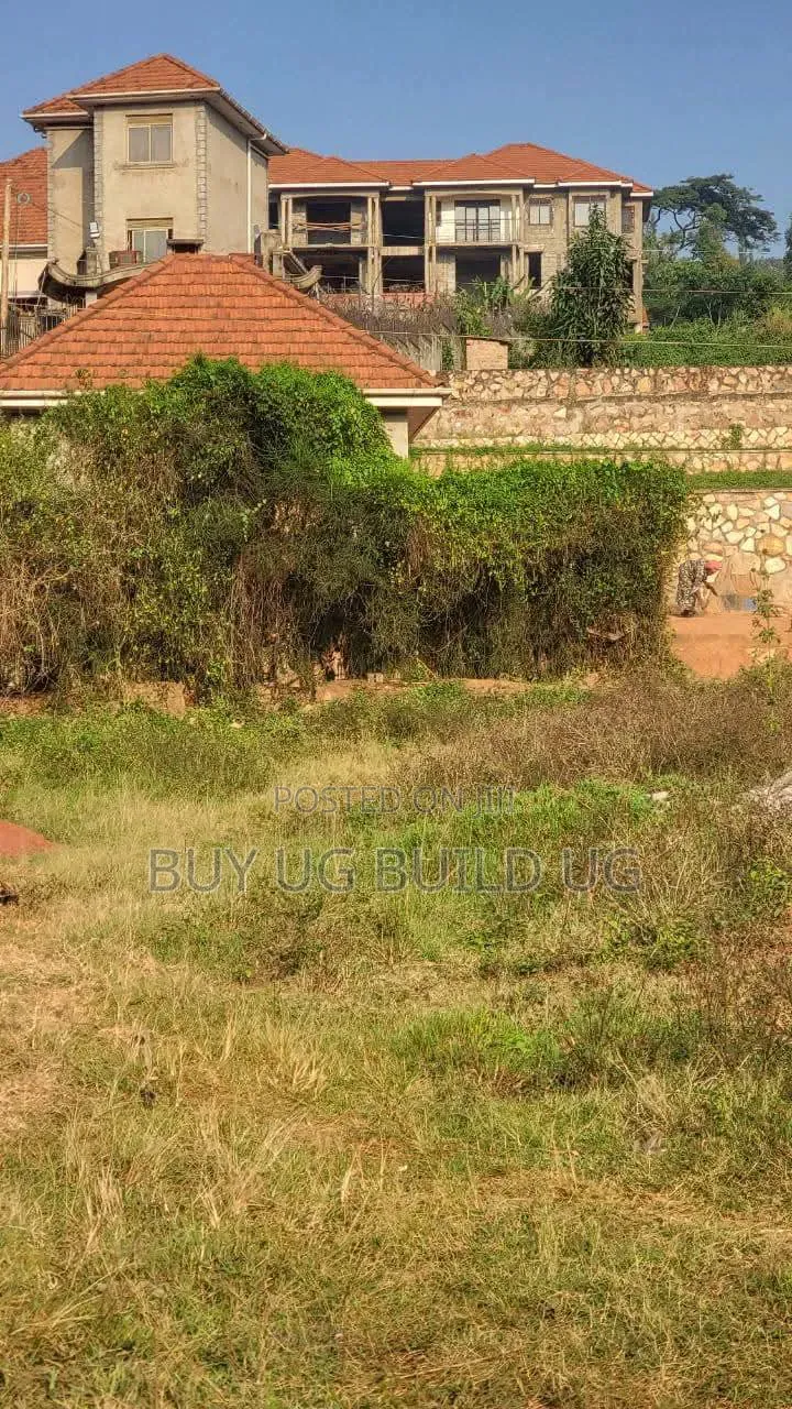 Quick Sale 100ft By100ft for Sale in Seguku Katale Entebe Road at 145m