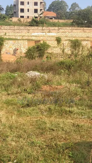 Quick Sale 100ft By100ft for Sale in Seguku Katale Entebe Road at 145m
